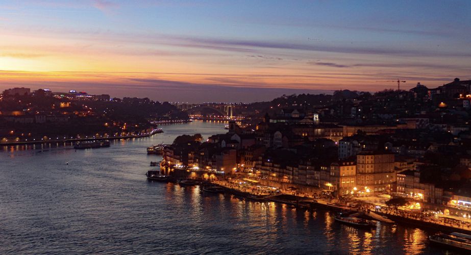 Porto Douro rivier by night Porto Douro rivier by night